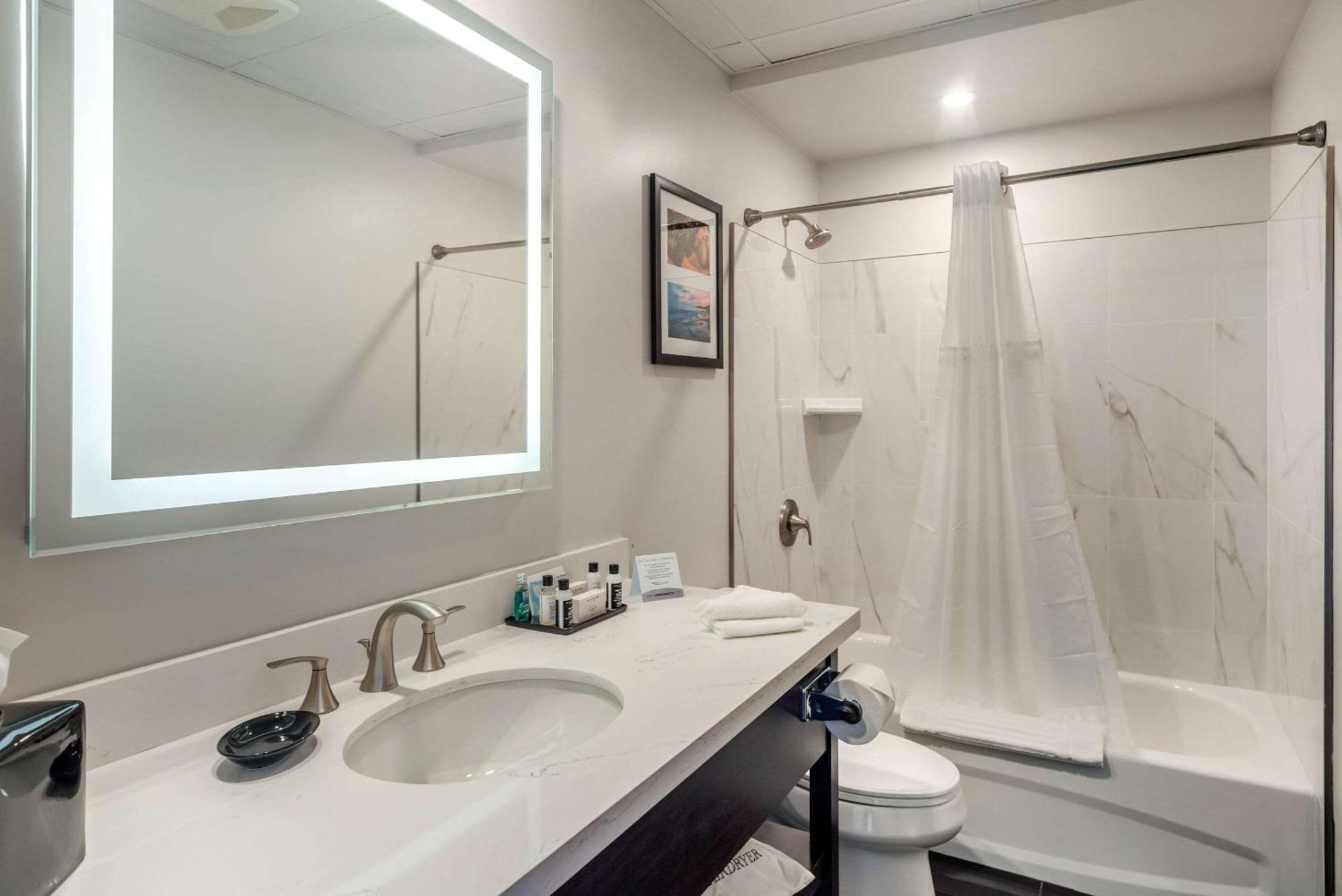 The Courthouse Hotel, Ascend Hotel Collection Thunder Bay Exteriör bild