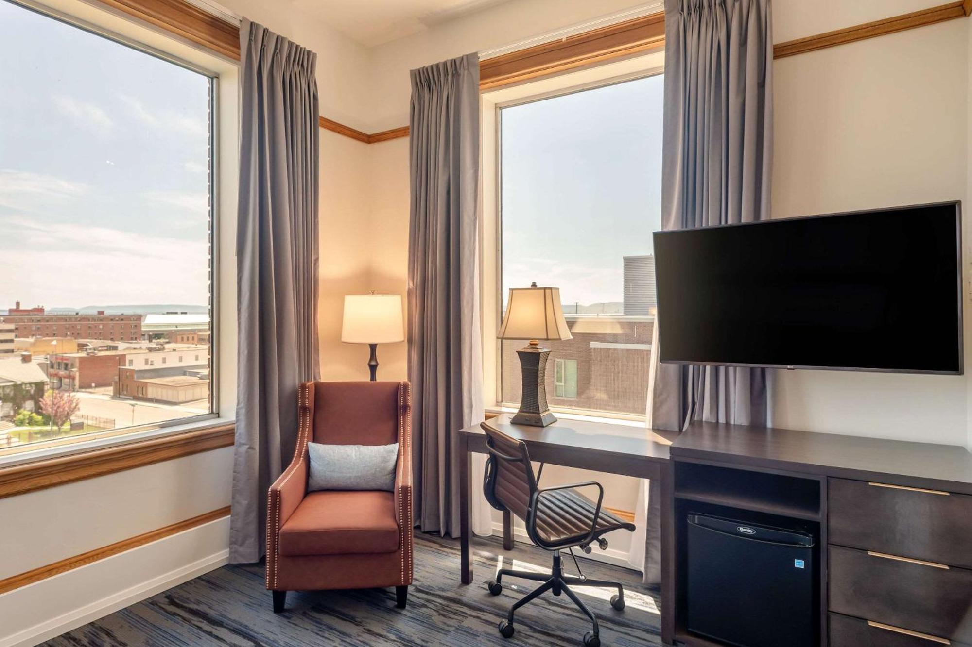 The Courthouse Hotel, Ascend Hotel Collection Thunder Bay Exteriör bild