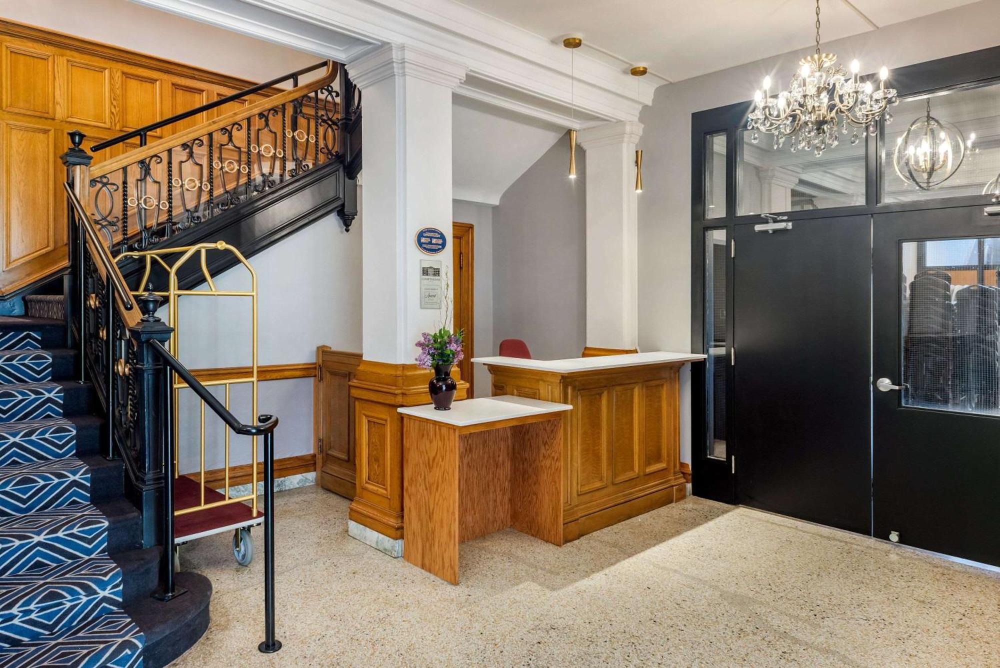 The Courthouse Hotel, Ascend Hotel Collection Thunder Bay Exteriör bild